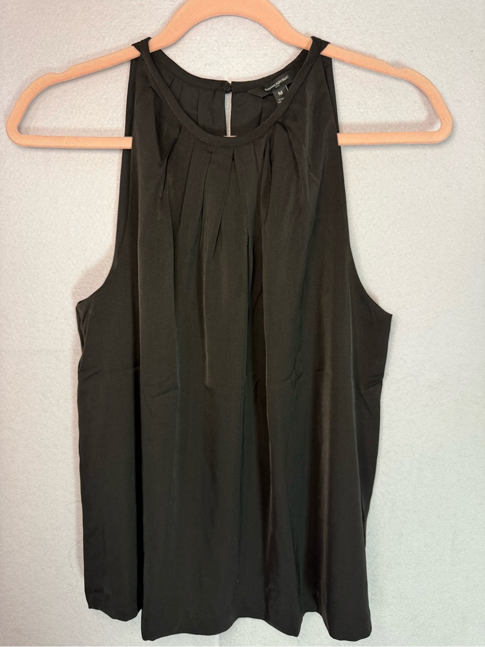 Banana Republic - Flowy Black Pleated Halter-Style Sleeveless Blouse - Size M